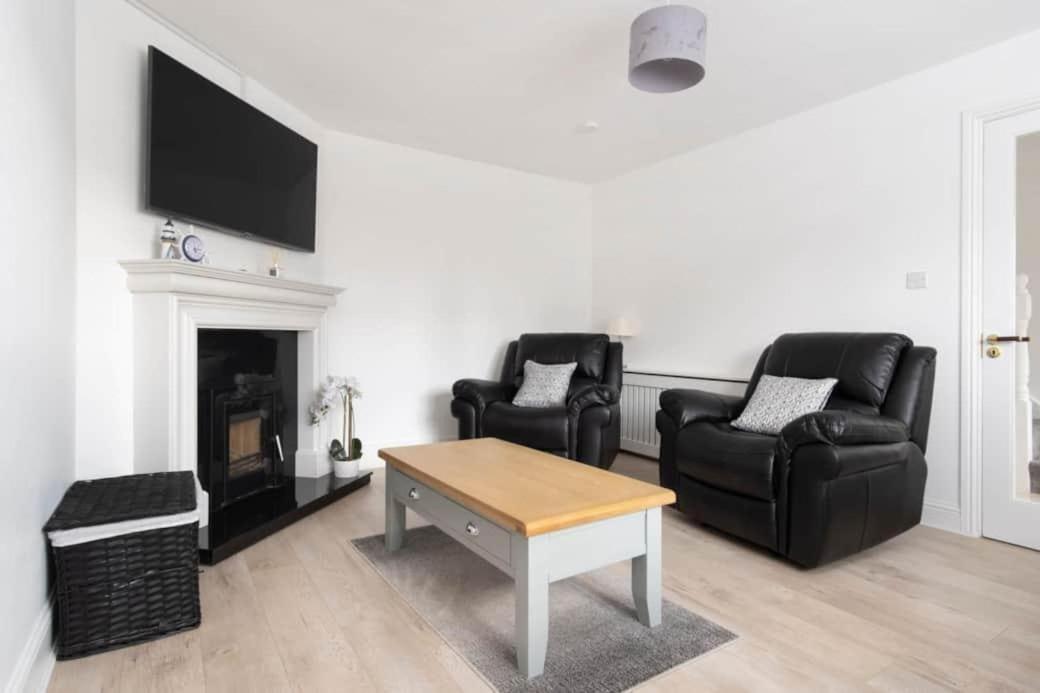 Modern Newly Refurbished House 10 Minute Walk From Lahinch Villa ภายนอก รูปภาพ