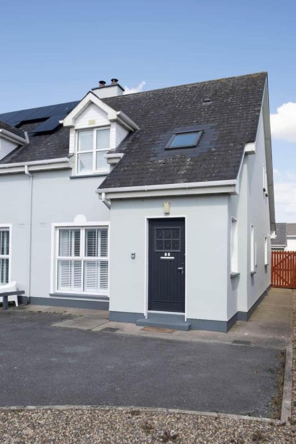 Modern Newly Refurbished House 10 Minute Walk From Lahinch Villa ภายนอก รูปภาพ